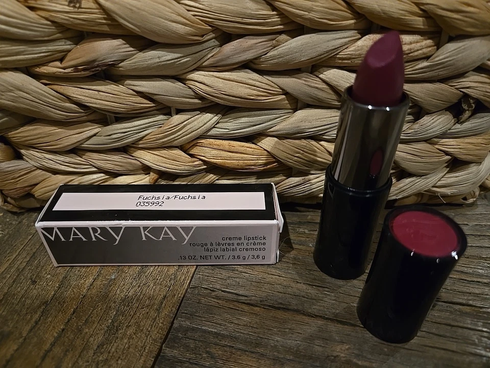 New In Box Mary Kay Creme Lipstick Fuchsia Full Size 035992 - Image 1 of 1