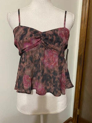 Top Babydoll Cami Floral Rojo MADDEN NYC. Talla M(8-10). ¡Gran top con capas! Nuevo con etiquetas Foto 1 de 4