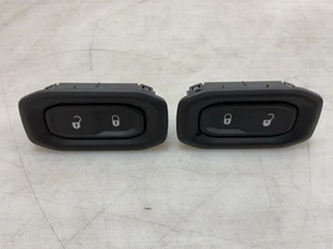 Jeep JL Wrangler OEM Driver and Passenger Power Door Lock Switch 2018-25 027424 - Picture 1 of 7