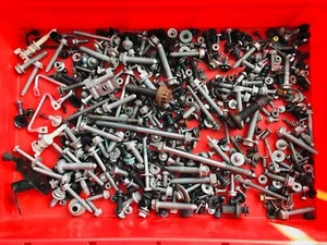 Screws Screw Set Various Nuts Clamp 1,4 TSI VW Golf Cabriolet Original - Picture 1 of 3