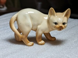 Danbury Mint 1986 Bone China CATS of CHARACTER Series WATCHING OUT Cat Figurine - Picture 1 of 9