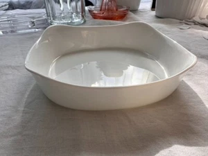 Rubbermaid® DuraLite™ Glass Bakeware 0.97 QT Square dish 8 x 8 - Picture 1 of 7