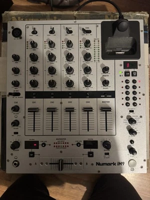 Numark iC9 8 Channel Mixer DJ Controller Boxed Excellent Condition with Manual - Image 1 of 4