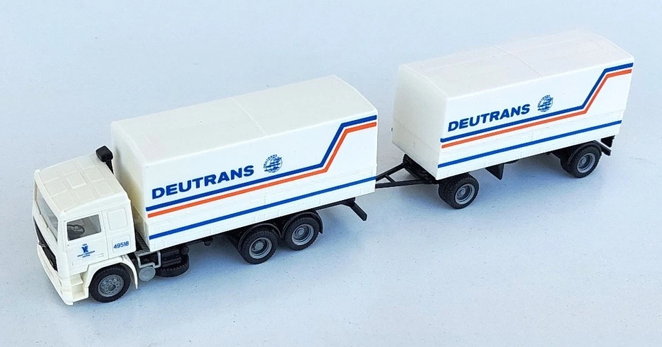 ALBEDO 1:87 #300119 - Volvo F12 Intercooler LKW -  VEB Deutrans - Immagine 1 di 2