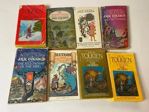 J.R.R. Tolkien Book Lot Paperback The Hobbit Return Of The King Used - Imagen 1 de 12