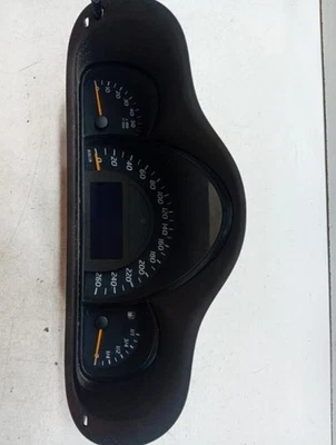 Compteur MERCEDES CLASSE C 203 COUPE SPORT PHASE 1 - Photo 1/4