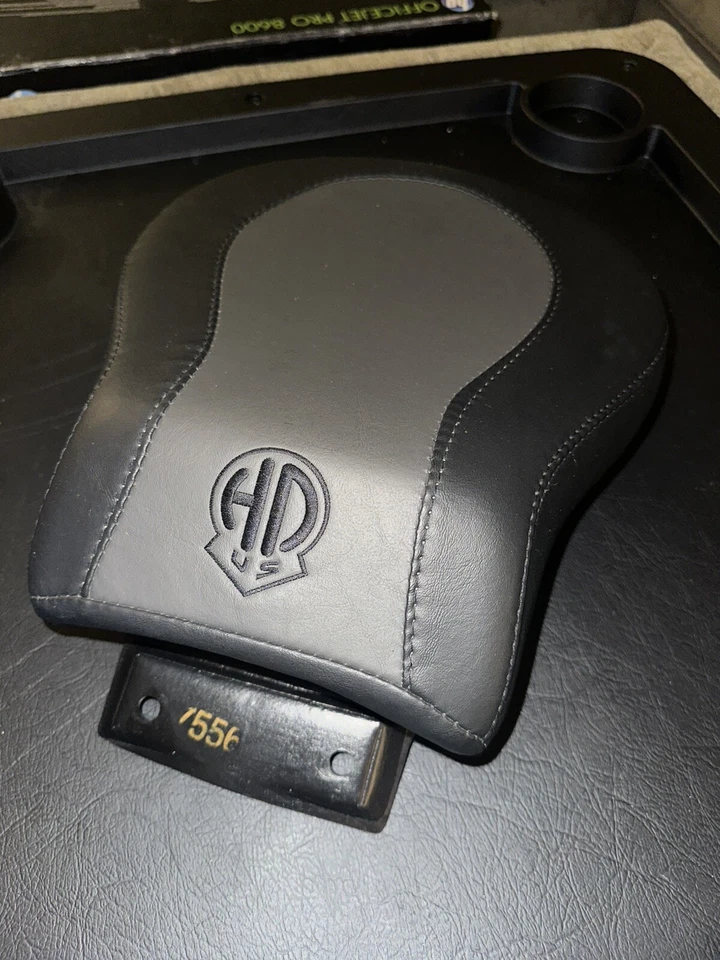 Harley-Davidson Pillion Seat 52285-95 FLSTN 1995 1996 Heritage Softail - Image 1 of 4