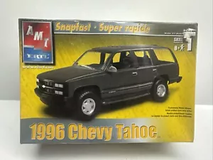 1/25 AMT 1996 Chevy Tahoe Snapfast Model Kit #31961 2005 - Foto 1 di 3