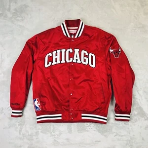 Chicago Bulls Mitchell & Ness Jacket Sizes Large Red Logo Varsity - Picture 1 of 15