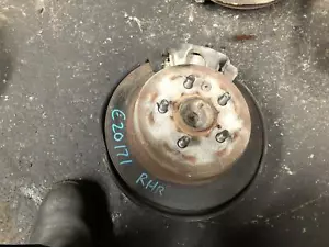 Toyota Celica Right Rear Hub Assembly ST184 12/1989-02/1994 - Picture 1 of 3