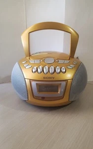 Sony CFD-E75 CD Radio Cassette Player AM FM Gold/Yellow No Remote Tested Working - Picture 1 of 13