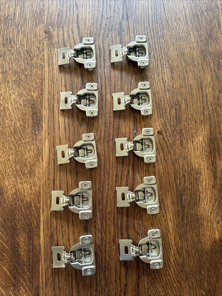 Bisagras de marco frontal Ferrari 1/2" bisagra oculta superpuesta ES707142GG A721 CANTIDAD 10 Foto 1 de 4