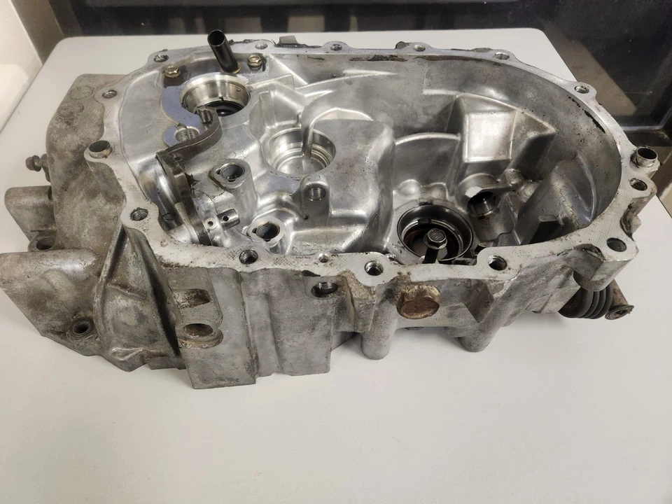 2001-2003 Mazda Protege MSP Protege5  2.0L Manual Transmission Bell Housing Case - Image 1 of 4