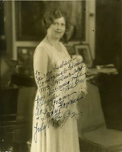 Florence Foster JENKINS: Original Photograph Inscribed to  Accompanist! - Picture 1 of 1