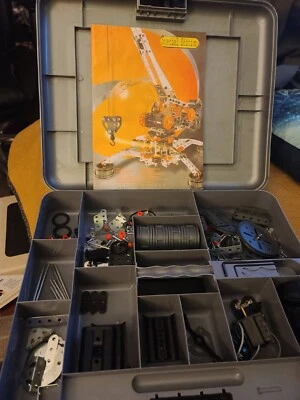 Meccano Juego de Montador y Estuche de Transporte / Edición Especial, Multi Modelo 2001 Foto 1 de 4