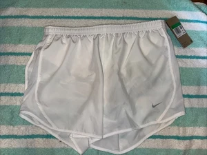 Nike 848196-102 Kid's DRI-FIT Standard Fit Polyester Running Shorts White Large - Picture 1 of 2
