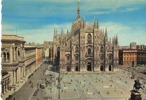 Postcard Italy Milano the Cathedral Square - Picture 1 of 2