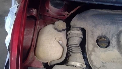 Reservatório de líquido de arrefecimento compatível com 13-16 DART 163889 - Imagem 1 de 4