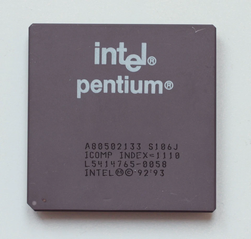 Socket 7 Processor CPU - Intel Pentium 133 - 133MHz - S106J - TESTED - Image 1 of 2