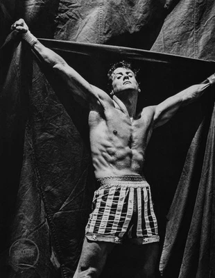 复古 Herb Ritts Sylvester Stalone Rocky Hollywood 摄影艺术 1986 年垫 16x20 — 第 1/2 张图片