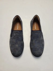 New TRASK Slip-On Shoes NAVY BLUE Camo Metallic Stars Women's 7 Flats 36 1574 - Picture 1 of 5