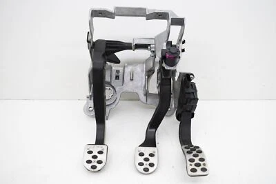 AUDI A5 QUATTRO 2013 conjunto de panel de pedales manual tapas de pedal personalizadas OEM KW22 Foto 1 de 4