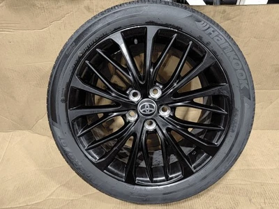2018-2020 Toyota Camry Alloy Wheel Rim 18x8J w/Tire 235/45 R18 Black OEM - Image 1 of 4