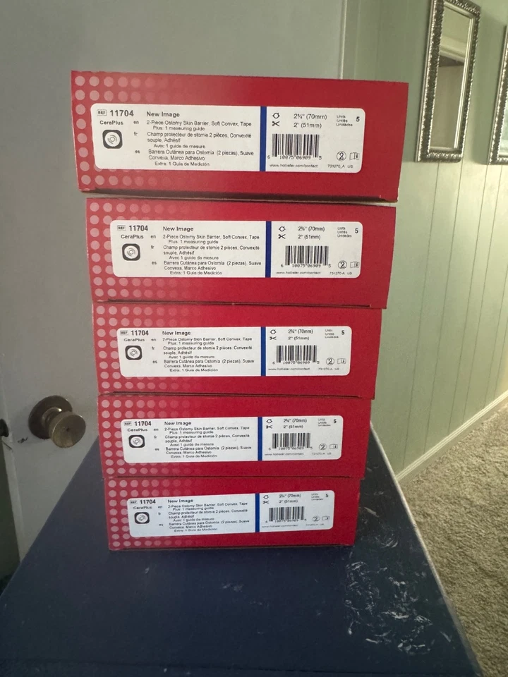 25 (5 boxes of 5) Hollister 11704 New Image Skin Barrier Floating Flange & Tape - Image 1 of 1
