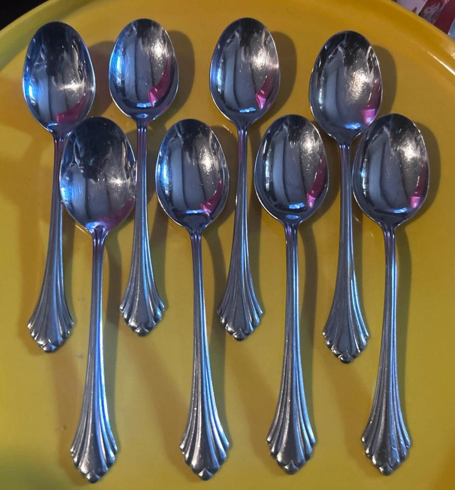 8 Place Oval Soup Spoons Oneida USA Bancroft Stainless Steel Flatware 6 3/4" - Image 1 of 4