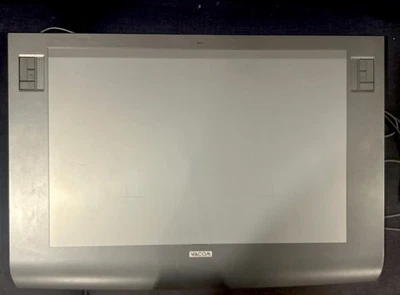 Wacom Intuos3 USB Zeichnen Grafiktablett XLarge 12" x 18" Aktivbereich PTZ-1231W - Bild 1 von 4