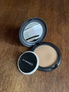 MÄC Mac Select Sheer Pressed Powder NC45 - Bild 1 von 3