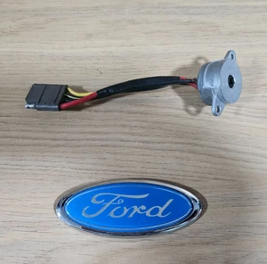 FORD ESCORT MK1 IGNITION SWITCH 52105 IN VERY GOOD USED CONDITION RARE NOW - Picture 1 of 4