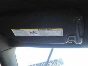 Driver Sun Visor Illuminated Without Sunroof Fits 15-20 300 197169 - Picture 1 of 4