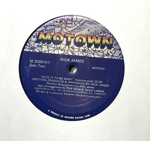 RICK JAMES "Give It To Me Baby" b/w Instrumental Mix 1981 Motown 12" (14700 feed - Imagen 1 de 7