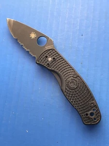 Spyderco C136PSBBK Persistence Folding Knife Black Combo Edge Linerlock - Picture 1 of 14