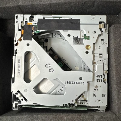 Mecanismo de CD de 6 discos Acura MDX 2004-2008, TL, CSX, RDX, RSX, TSX Foto 1 de 4