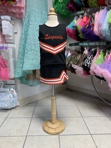 Conjunto de uniforme de porristas con logotipo de leopardos negros y naranjas tallas 2T-7 para niños nuevo con etiquetas - Imagen 1 de 2