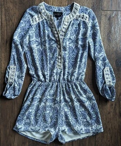 Romeo & Juliet Couture Blumen Strampler, V-Ausschnitt, Rollriegel 3/4 Ärmel Größe Small - Bild 1 von 20