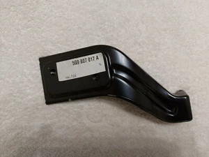 ++ Orig. Halter für Stoßstange links hinten Golf 7 Variant, OE 5G9807017A  NEU - Bild 1 von 2