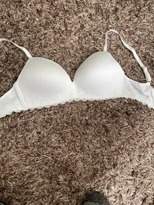 bra Size 34c - Picture 1 of 5