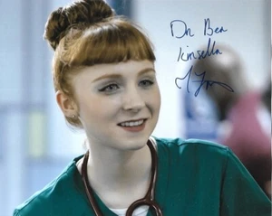 Casualty Michelle Fox Signed Dr Bea Kinsella 8x10 Photo-GENUINE Autograph - Picture 1 of 2