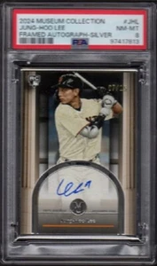Colección Museo Jung-Hoo Lee 2024 RC #JHL Enmarcado Autógrafo-Plata/15 PSA 8 - Imagen 1 de 2