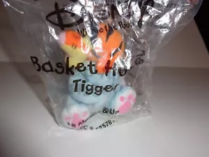 EASTER BASKET HUGGER TIGGER Dressed as a bunny Sealed - Picture 1 of 4