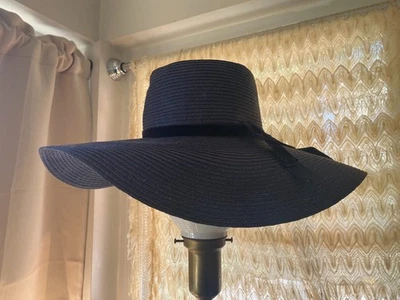 Vtg Betmar New York Woman’s Navy Blue Wide Brim Straw Hat Velvet Bow Taiwan - Image 1 of 4