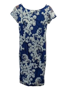 JS Collections blau & weiß besticktes Etui Midikleid - Größe 4 - Bild 1 von 15