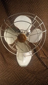 EA Laboratories INC VINTAGE Desk Fan Brooklyn, USA - For Parts or Repair. - Picture 1 of 4