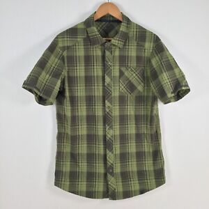 Pearl Izumi mens button up shirt size M green check short sleeve cotton 019741