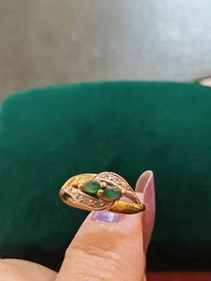 Bague or jaune 18 carats emeraudes et zirconiums - Photo 1/4