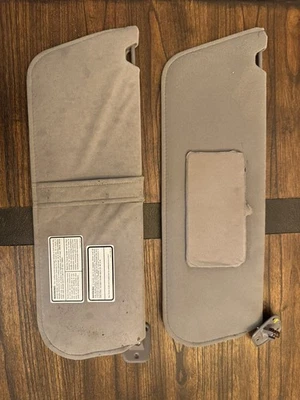 1992-97 Ford F150 F250 F350 Bronco Driver Passenger Sun Visor Set Gray Grey OEM  - Image 1 of 4