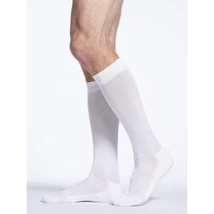 Soporte de compresión hasta la rodilla de algodón acolchado Sigvaris para hombre 20-30 mmHg - Imagen 1 de 19